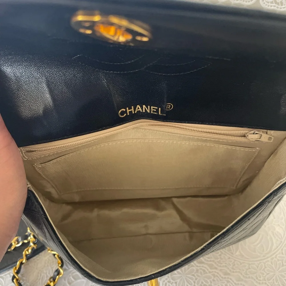 SOLD Chanel XL CC Single Flap Bag Vintage - Picture 9 of 14